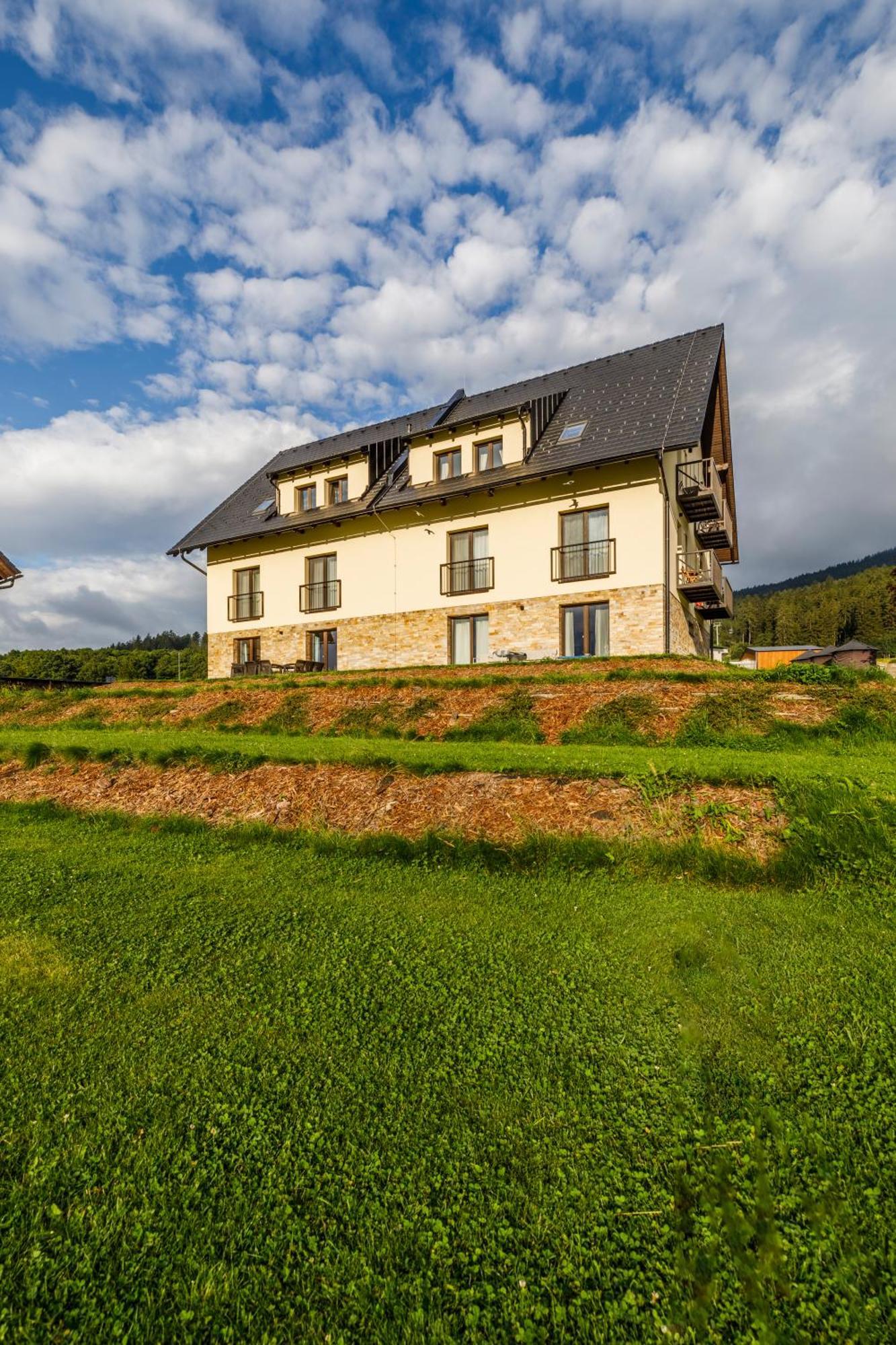 Apartman Simon - Horsky Resort Bukova Hora - Червена-Вода Экстерьер фото